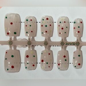 [S] 10Pcs Wearable Press on Nails Full Cover Short Square Polka Dot Decoration